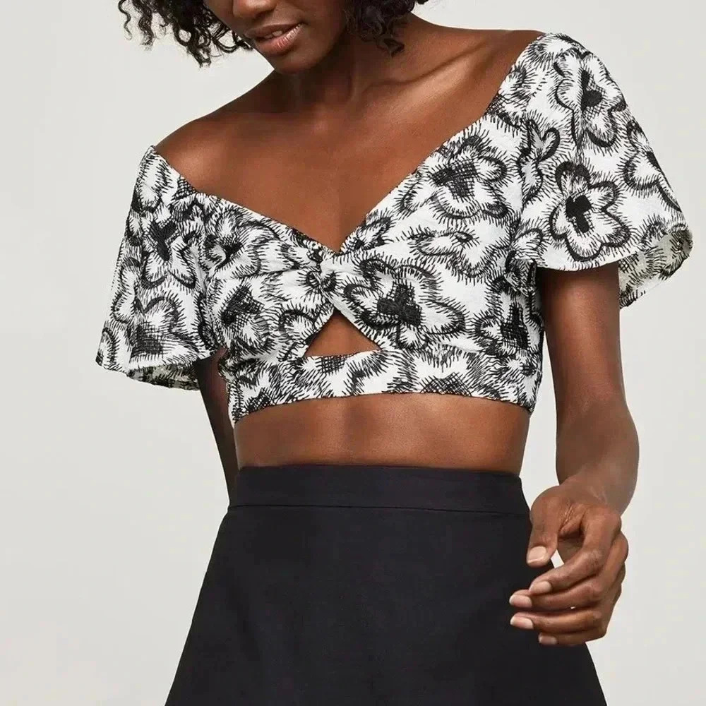 BCBG MAX AZRIA NWT Cropped Embroidered Floral Top Cut Out Keyhole